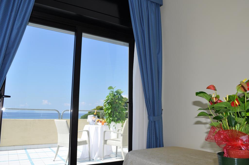 Grand Hotel La Playa Sperlonga Exterior foto